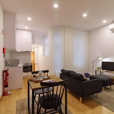 Youropo - Cosy Apartment